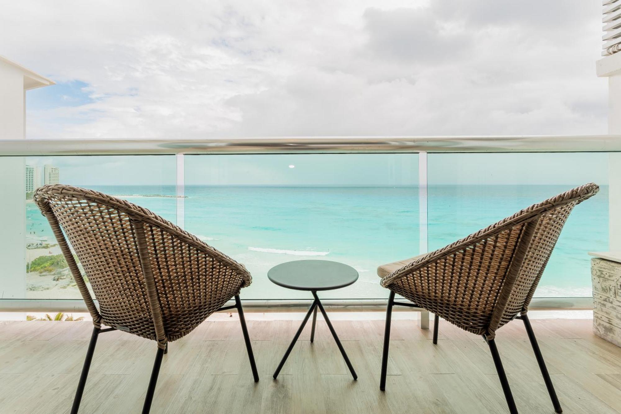The Ocean Vibes Suites By Casa Paraiso Cancún Extérieur photo